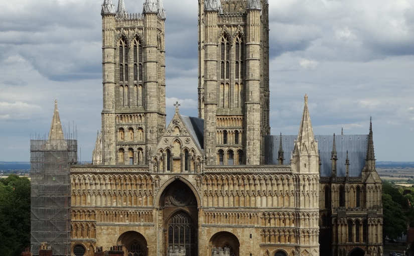 The Retirees go Abroad – Greg’s Visit to Nottingham – Lincoln Cathedral